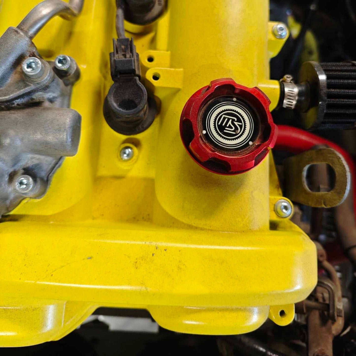 CNC aluminum oil filler cap for Mazda MX-5 NA/NB/NBFL